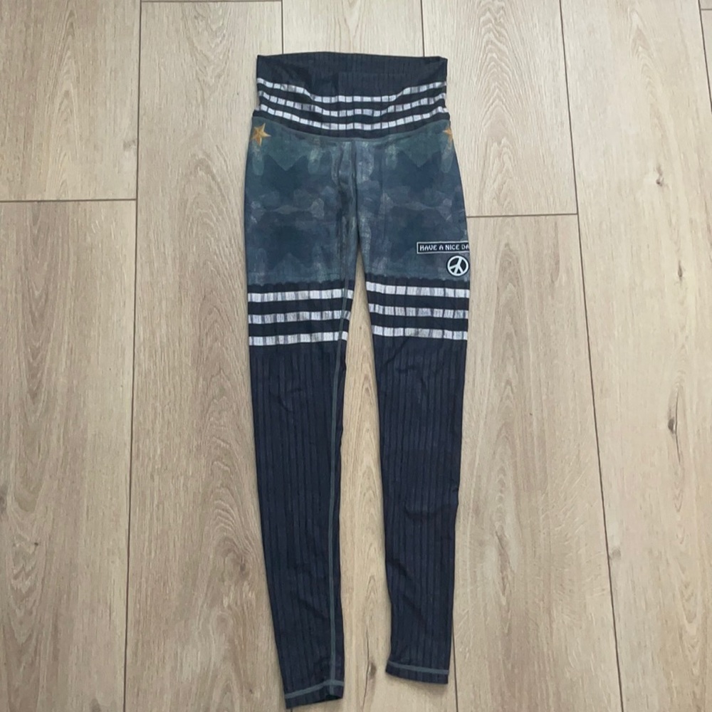 Live Lounge Love Legging